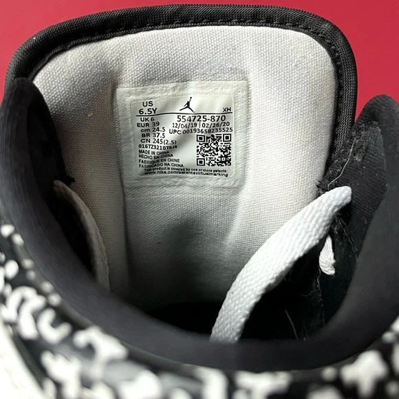 Jordan 1 Mid Notebook - Picture 5 of 9